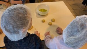 facebook_1766005923223_7407165707801723634